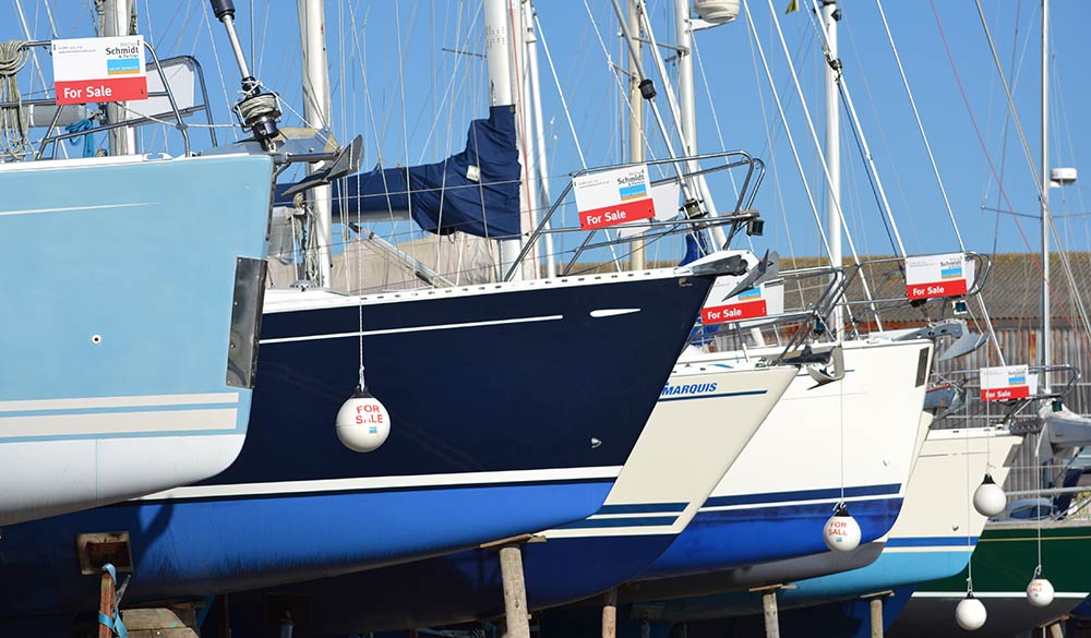 for sale signs on boats